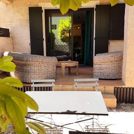 Cocoon'Isle - Jardinet- Jacuzzi Appartamento LʼIsle-sur-la-Sorgue Esterno foto