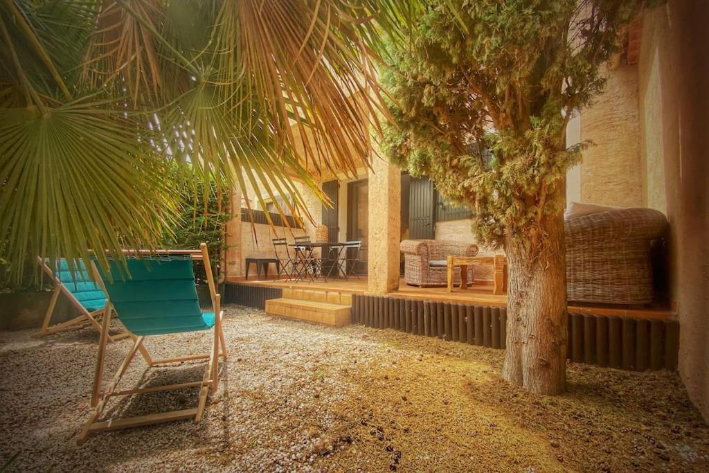 Cocoon'Isle - Jardinet- Jacuzzi Appartamento LʼIsle-sur-la-Sorgue Esterno foto